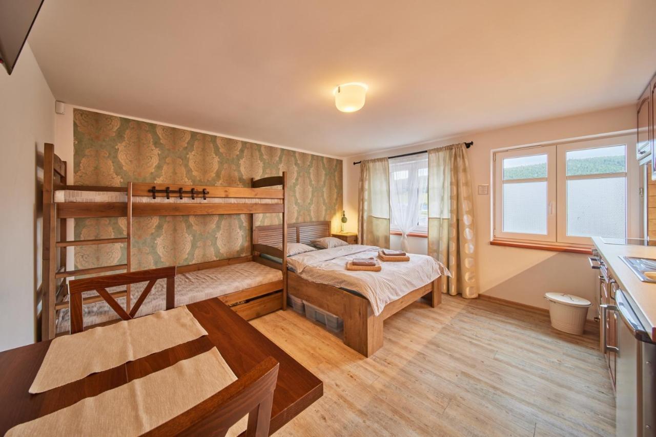 Eskadra Apartment Horni Mala Upa